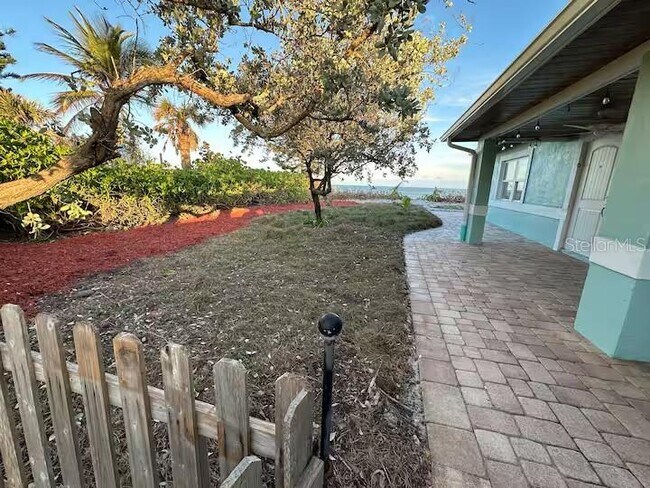 Building Photo - 5 Park Ave