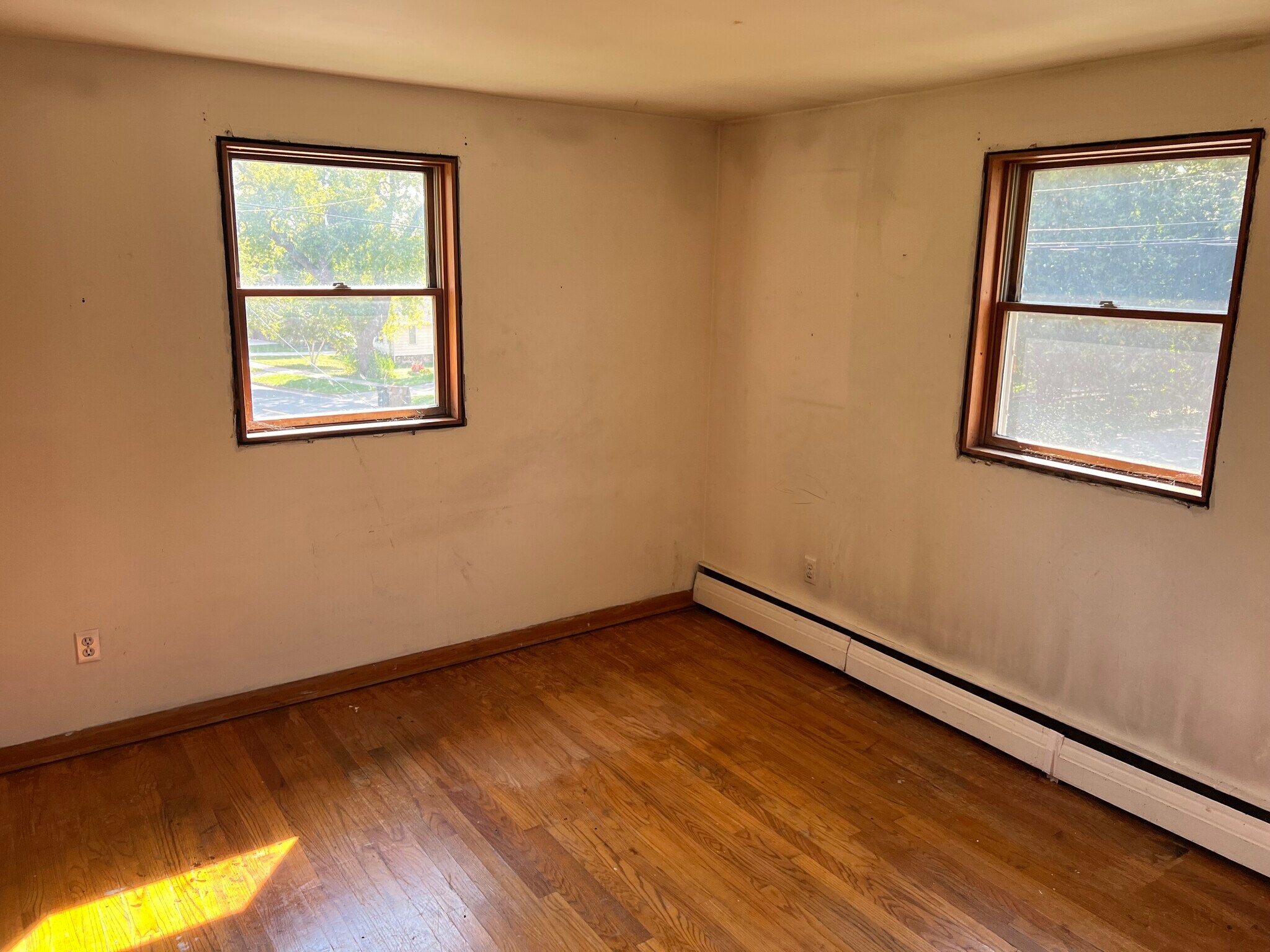 Building Photo - 1801 Loftsgordon Ave