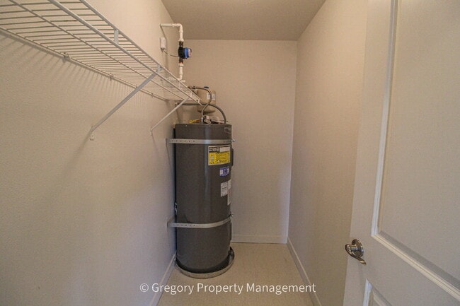 Building Photo - 12023 NE 204th Pl