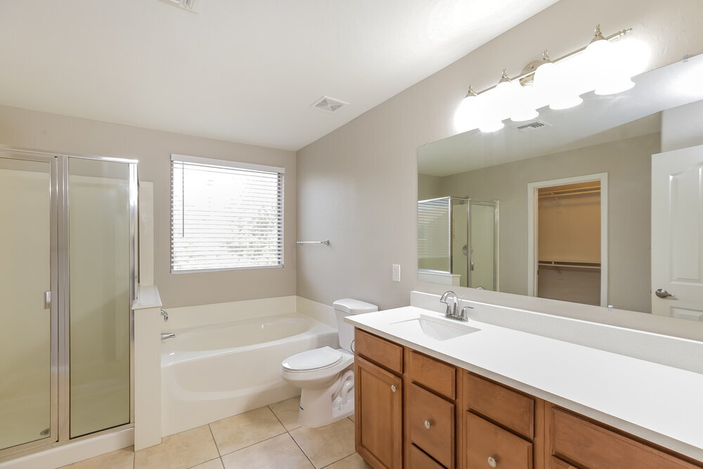 Building Photo - 1341 E Dunbar Dr