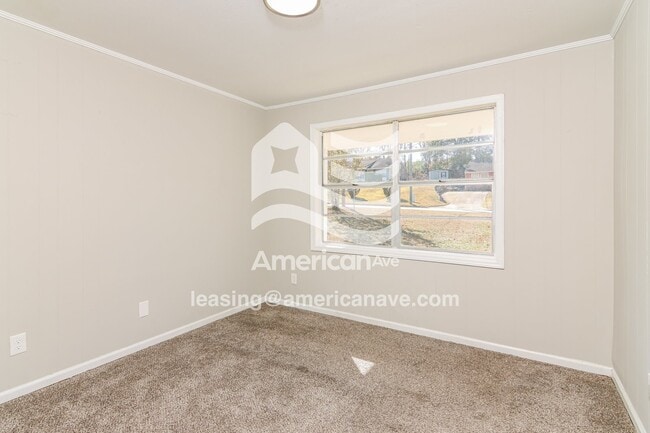 Building Photo - 1704 8th Pl S