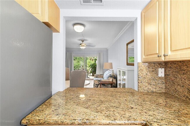 Building Photo - 3129 SE Indian St