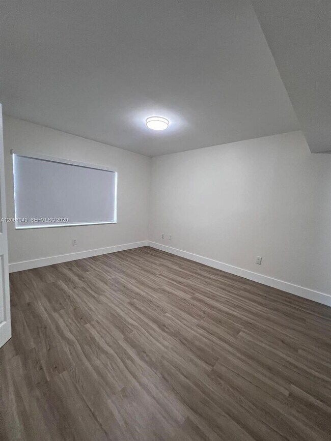 Building Photo - 2685 W 66th St