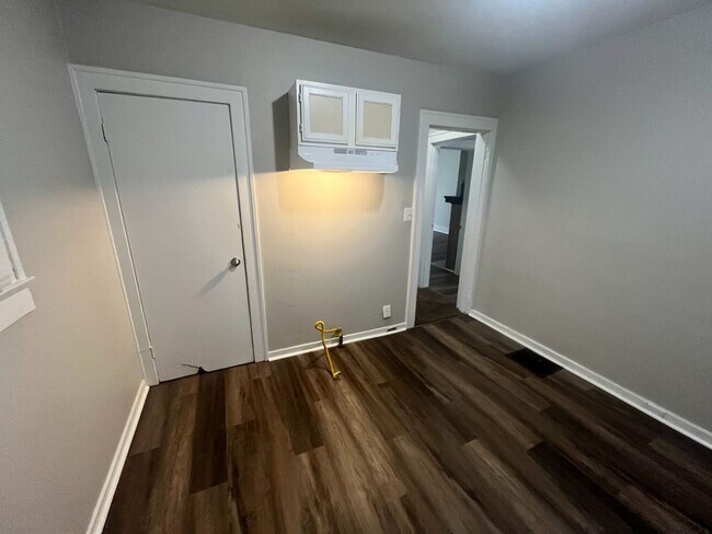 Building Photo - Three Bedroom House W/ Full unfinished Basement