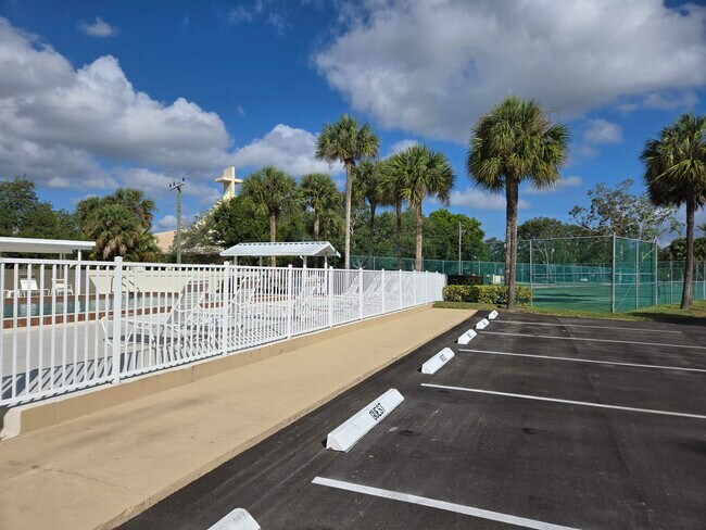 Building Photo - 3071 SE Aster Ln