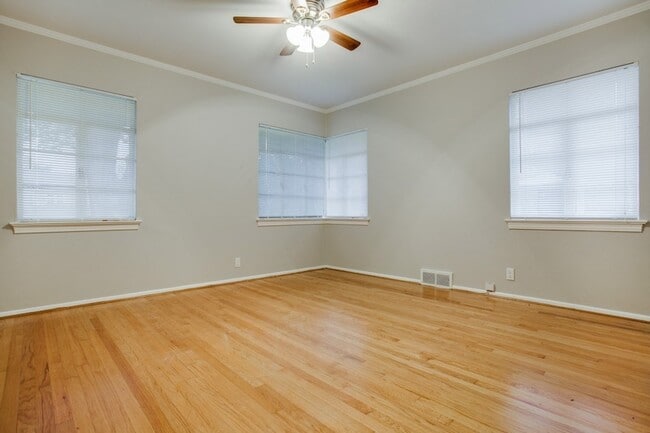 Building Photo - 6514 Winton St