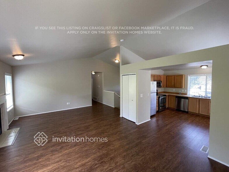 Building Photo - 5008 Norpoint Way NE