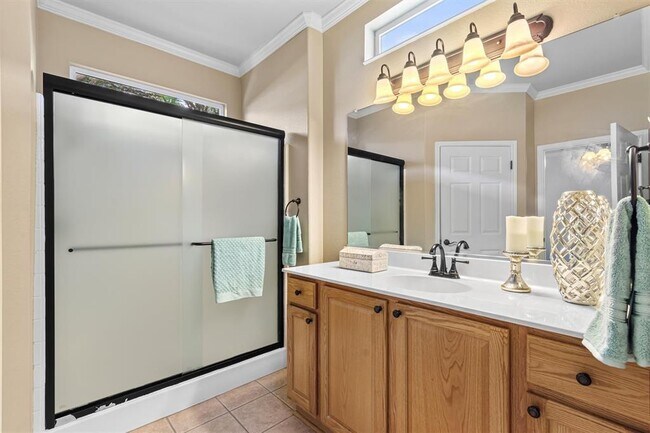 Building Photo - 409 Rio Grande Loop