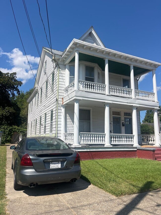 Primary Photo - 246 Hatton St