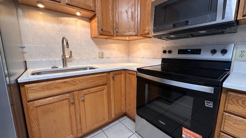 Building Photo - 241 Boston St