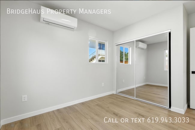 Building Photo - 211 Hensley-