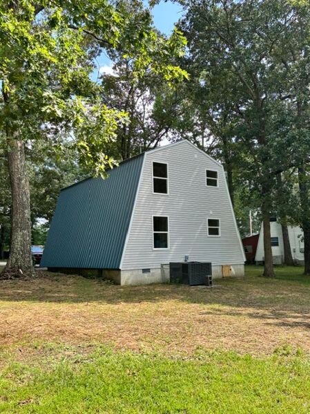 Building Photo - 33 Chalet Dr