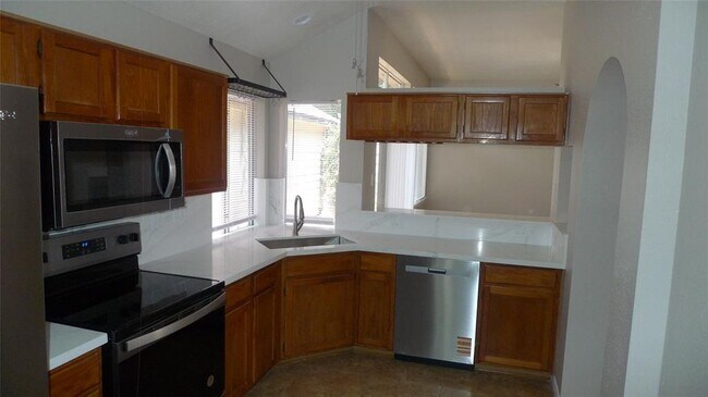 Building Photo - 7772 Park Falls Dr
