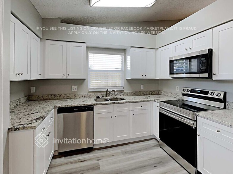 Building Photo - 1216 Bloom Hill Ave