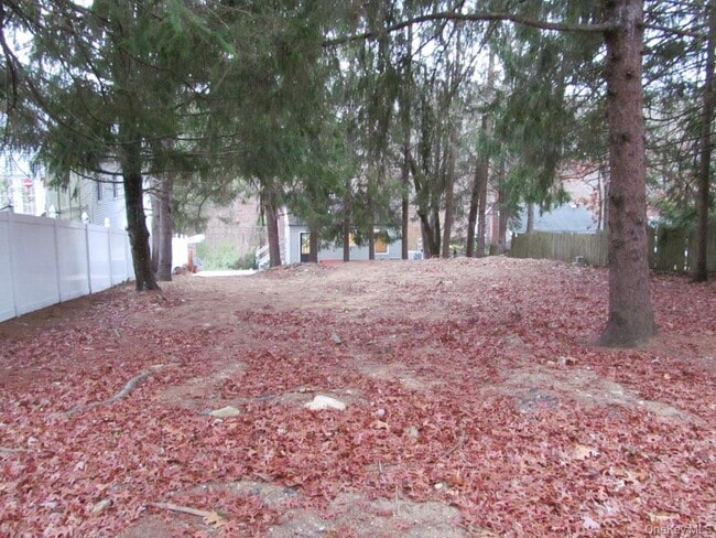 Building Photo - 765 Meadow Rd