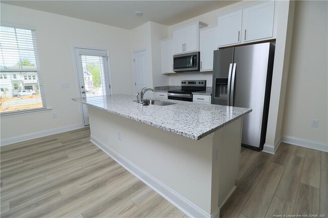 Building Photo - 45 Lavender Ln