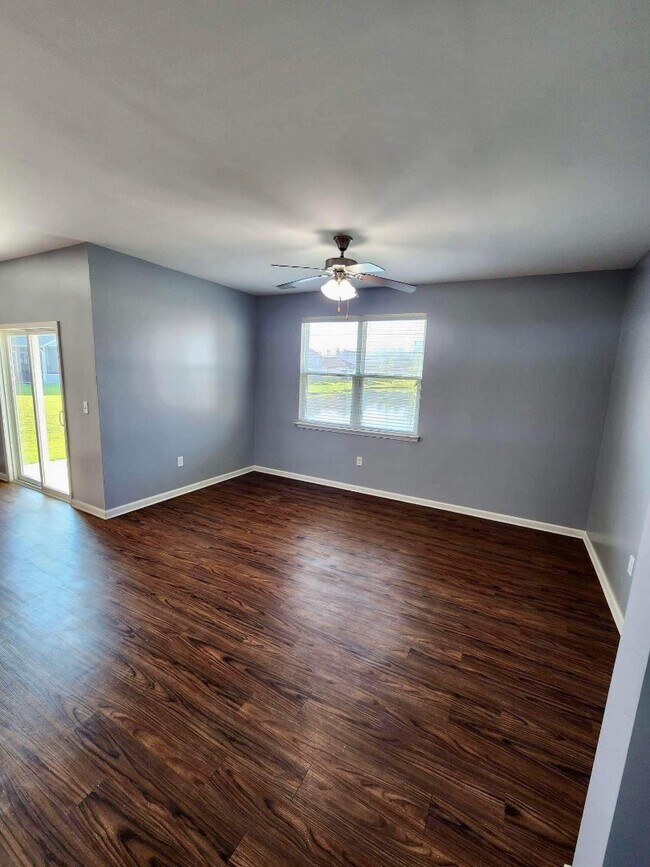 Building Photo - 884 Hayes Point Cir