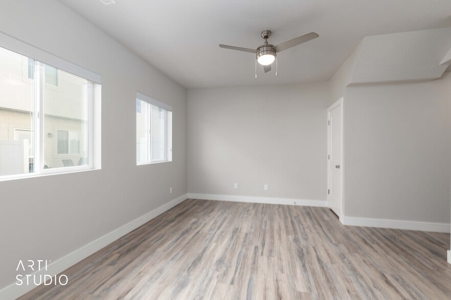 Building Photo - 2674 S 2250 W