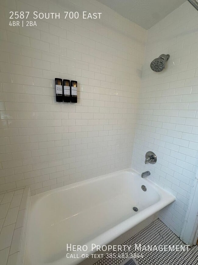 Building Photo - 2587 S 700 E