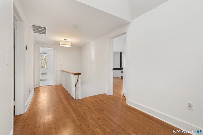 Building Photo - 111 Lyons Plain Rd