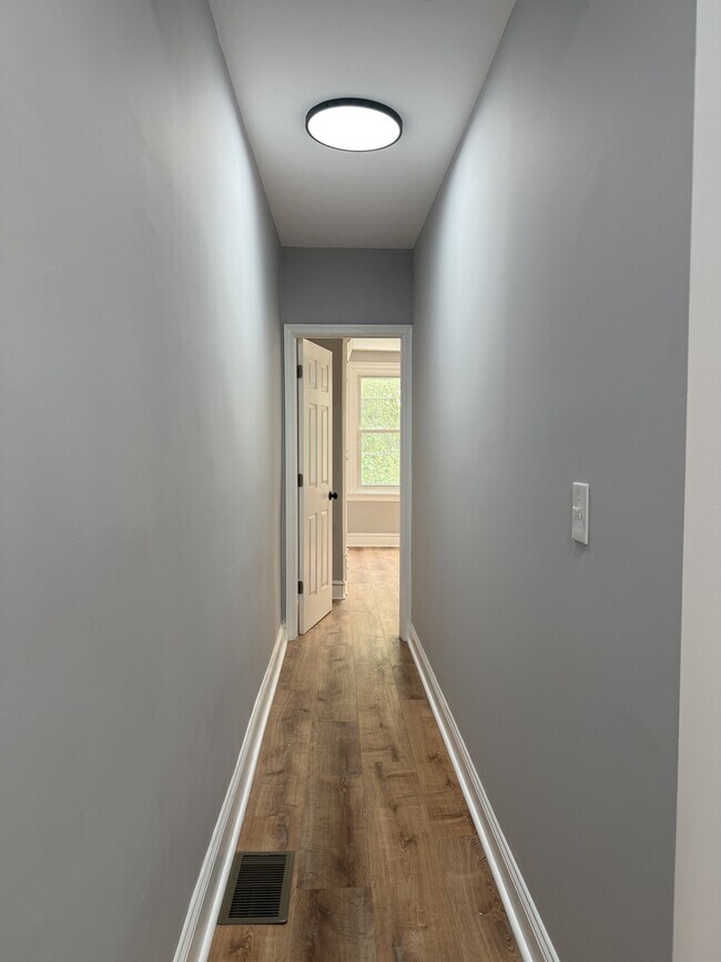Building Photo - 3924 Pennsgrove St