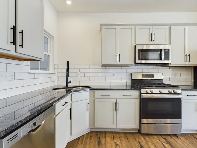 Building Photo - 6127 Buntline Ln