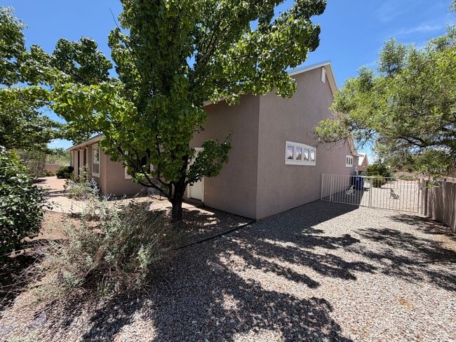 Building Photo - Beautiful 3 Bedroom Single Story Custom Home Plus Office Available Near Tramway Blvd NE & I-40!