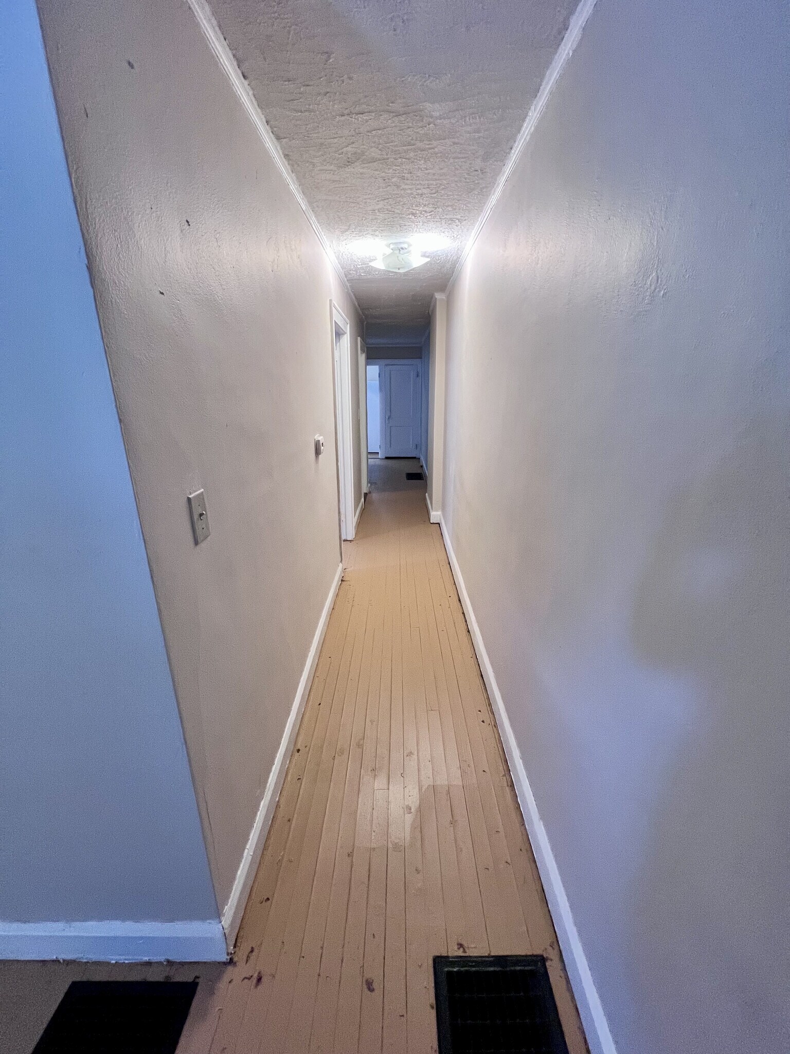 Building Photo - 3711 Boulevard Pl