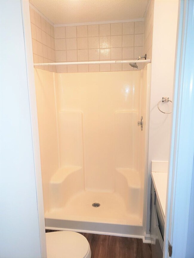 Building Photo - CANDLEWYCK