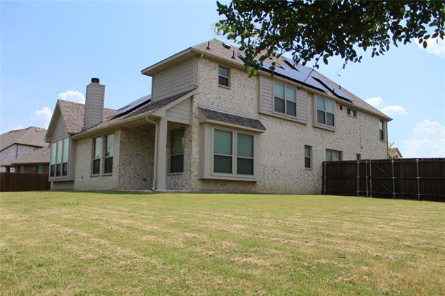 Building Photo - 1402 Welch Dr