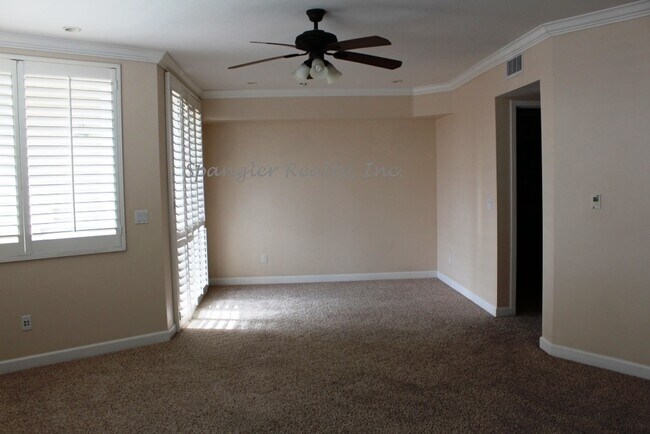 Building Photo - 553 Laguna Dr