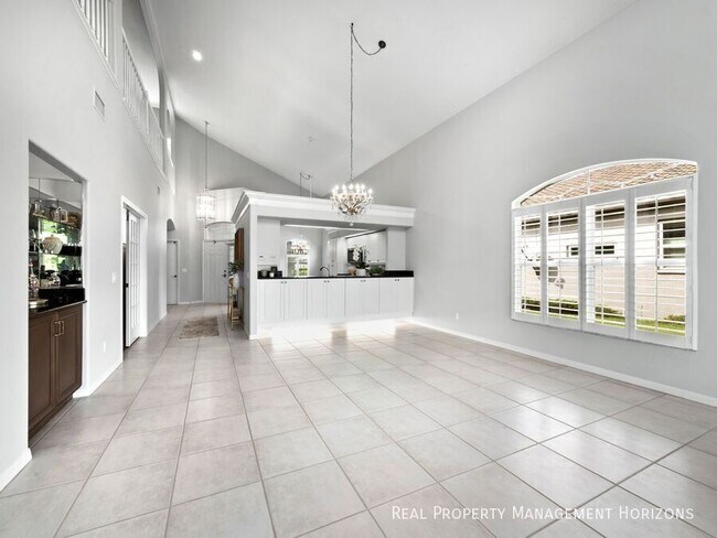 Building Photo - 8737 Pebble Creek Ln