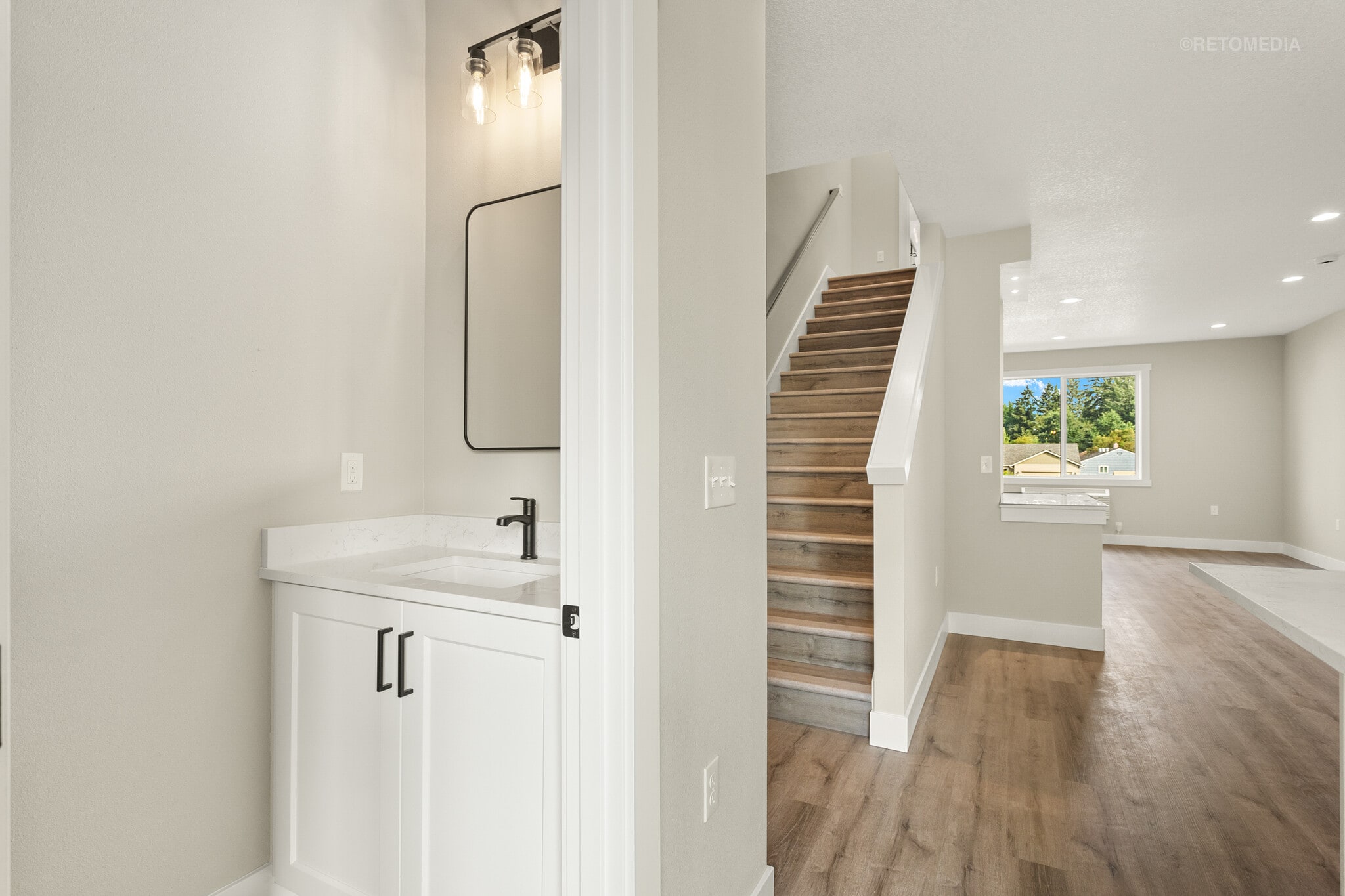 Building Photo - 4243 Verda Ln NE