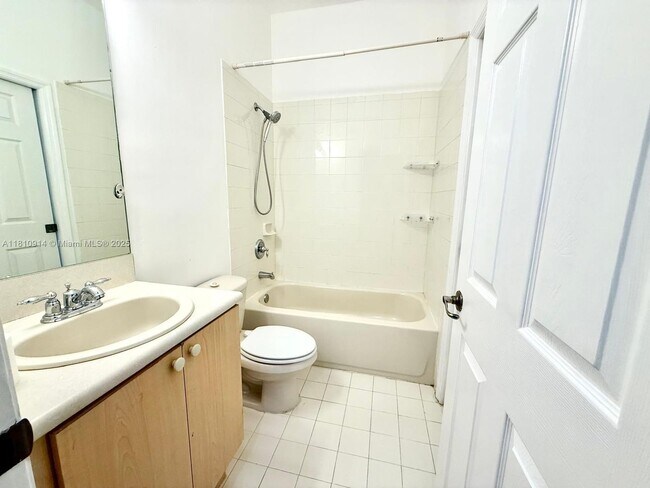 Building Photo - 4902 SW 141st Ave