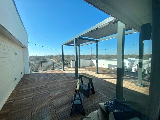 Building Photo - 4801 Springdale Rd