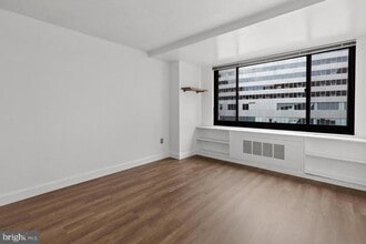 Building Photo - 1021 Arlington Blvd