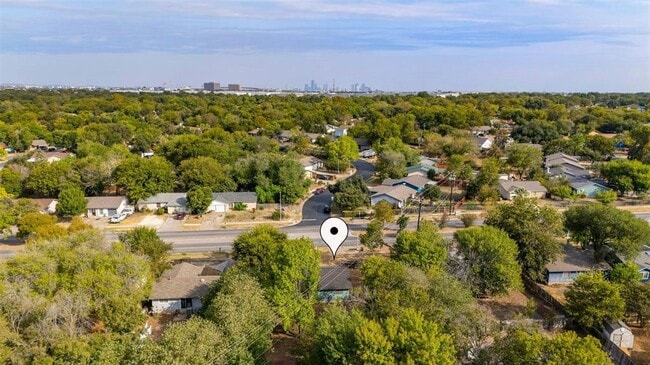 Building Photo - 2523 E Stassney Ln