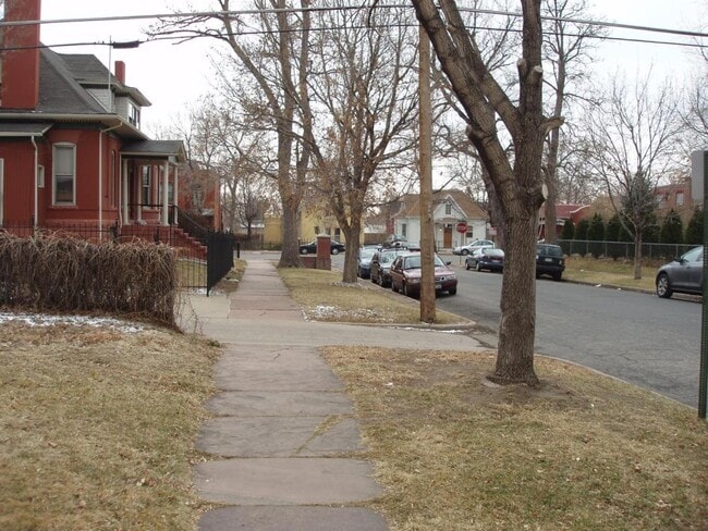 Building Photo - 3226 Bryant St