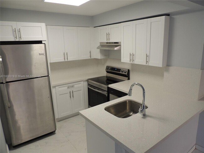 Primary Photo - 15444 SW 85th Ln