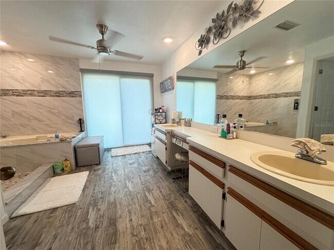 Building Photo - 18411 Keystone Grove Blvd