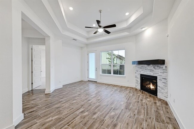 Building Photo - 206 Olivia Dr