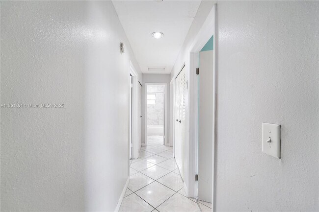 Building Photo - 13040 SW 262nd Ln