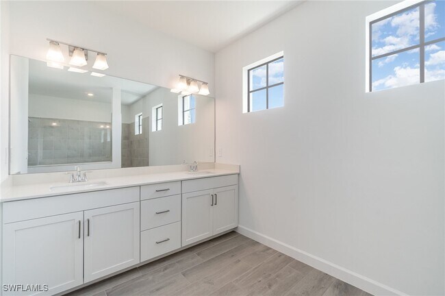 Building Photo - 10777 Timber Creek Dr
