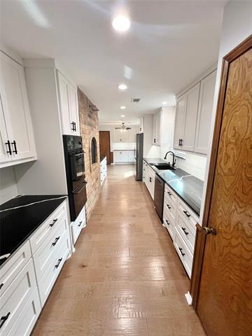 Building Photo - 411 High Brook Dr