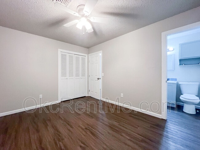 Building Photo - 106 Thompson Dr