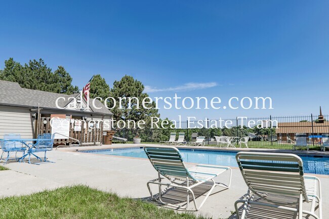Building Photo - 3618 Queen Anne Way
