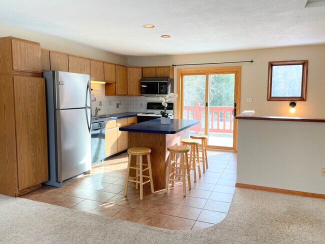 Kitchen - 501 Teller St