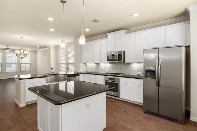 Building Photo - 1511 Peyton Oaks Pl