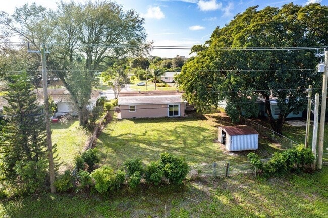 Building Photo - 4271 Empress St