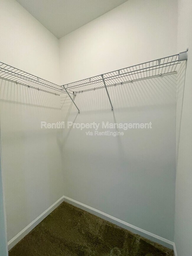 Building Photo - 1519 Lake Jessup Cir